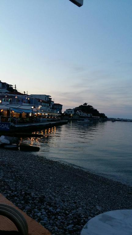 Hotel Christina Pansion Kokkari Exterior foto